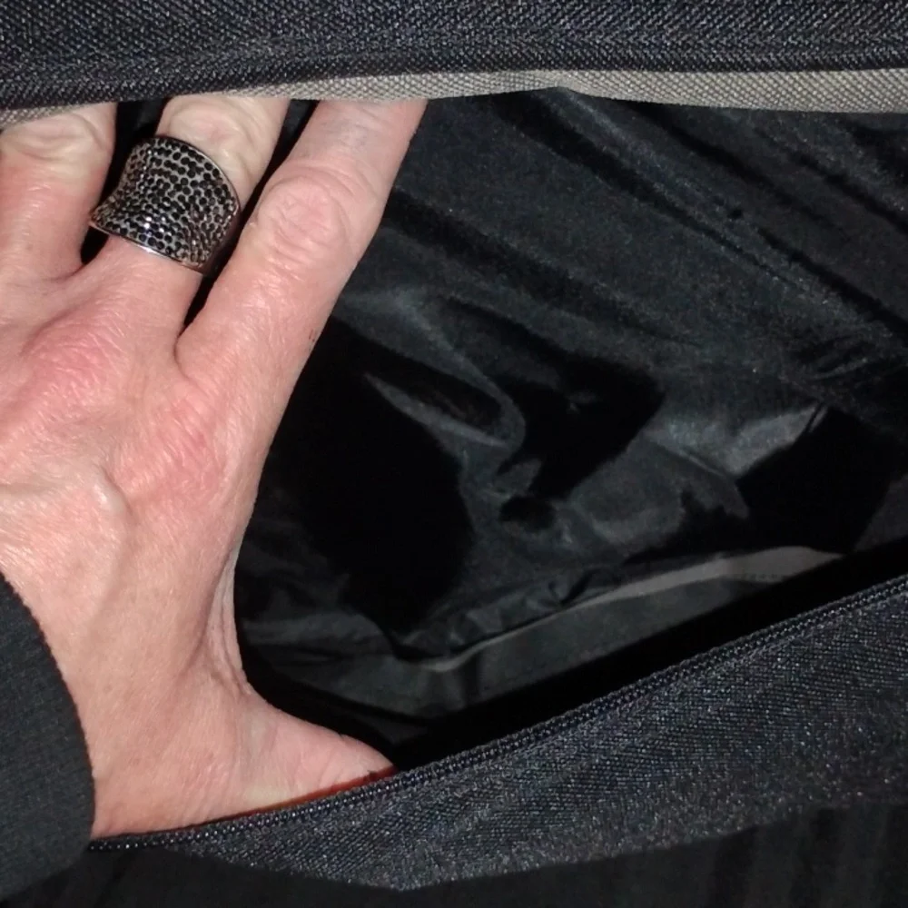 Rome Essentials Garment Bag